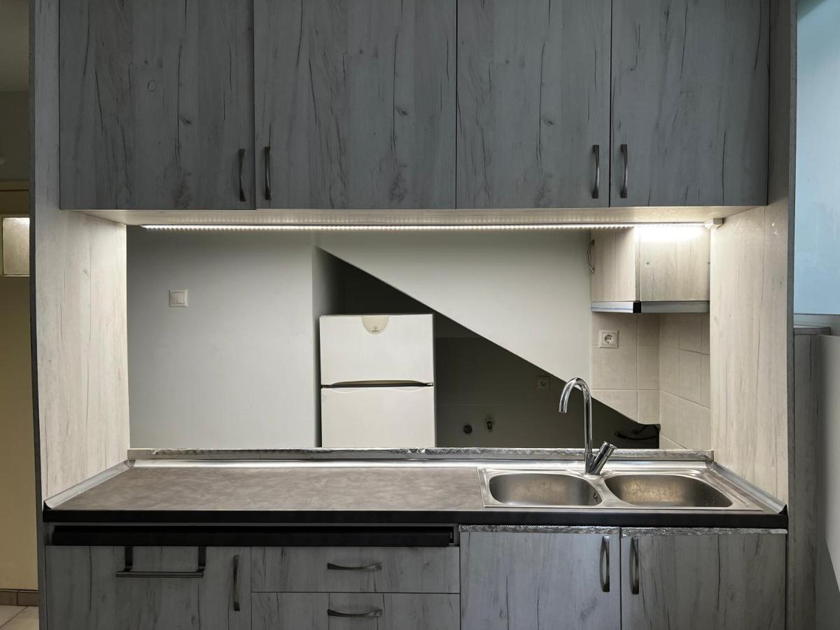 Budget Private Room In The Center Atena Exterior foto